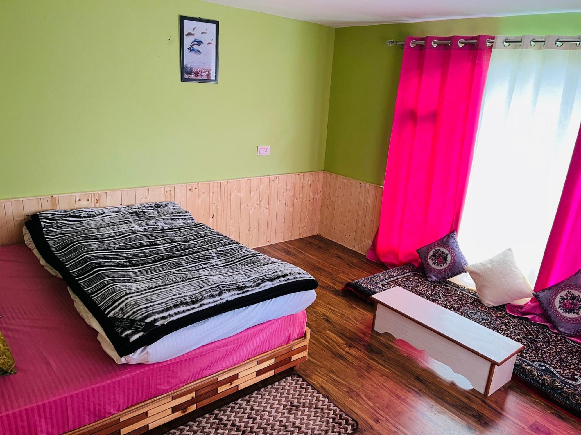 Amma Home Stay Keylong Kyelang Ngoại thất bức ảnh