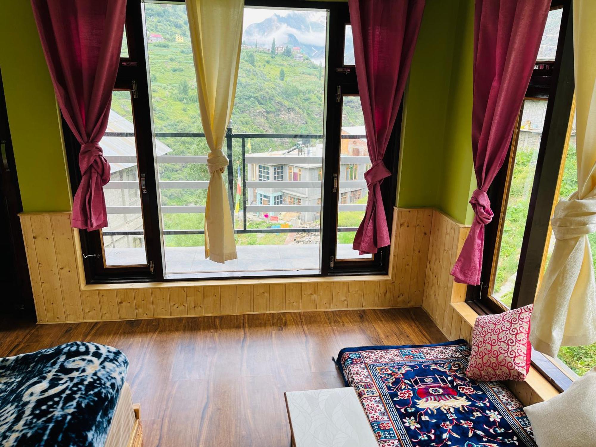 Amma Home Stay Keylong Kyelang Ngoại thất bức ảnh